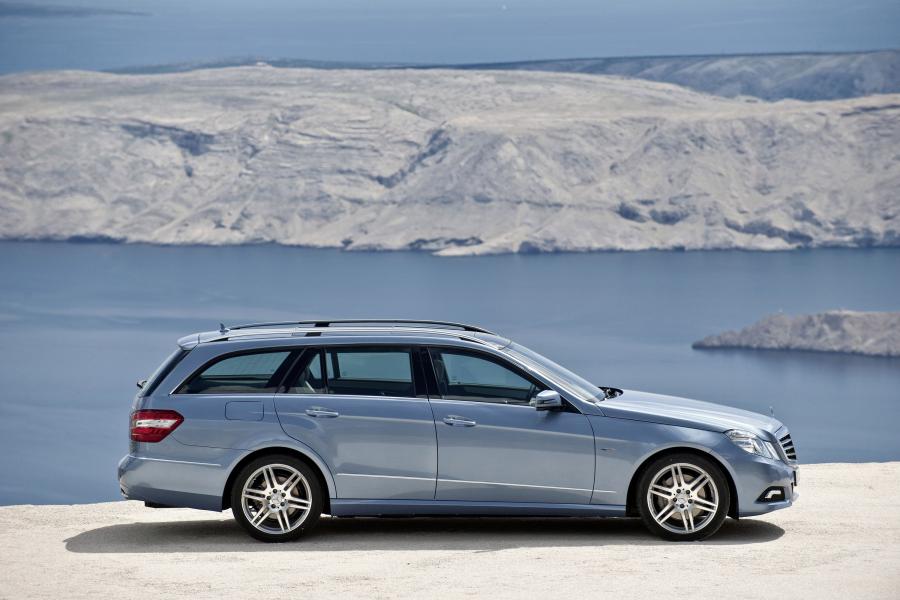  Mercedes-Benz E-Class Estate 2010 года  (фото 21 из 65)